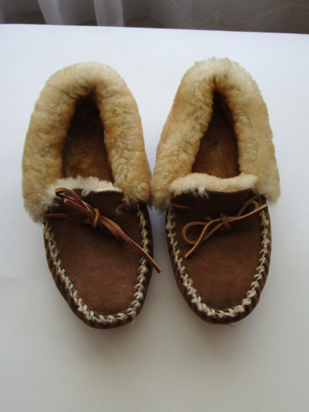 L. L. Bean Leather Sheep Shirling Slippers - Women 10M - brown